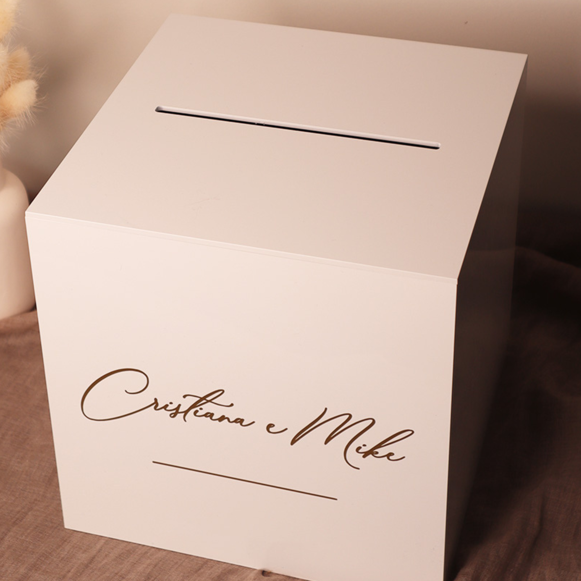 Caixa para mensagens ou envelopes em acrílico